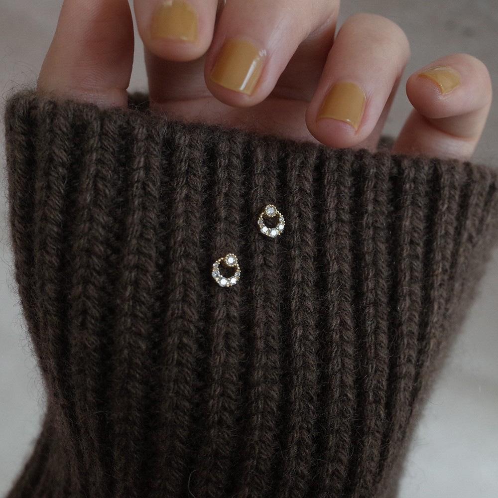 Серьги-гвоздики с цирконом и луной из стерлингового серебра 925 пробы с простым темпераментным покрытием 925 silver
Серьги-гвоздики с цирконом и луной из стерлингового серебра 925 пробы с простым темпераментным покрытием 925 silver