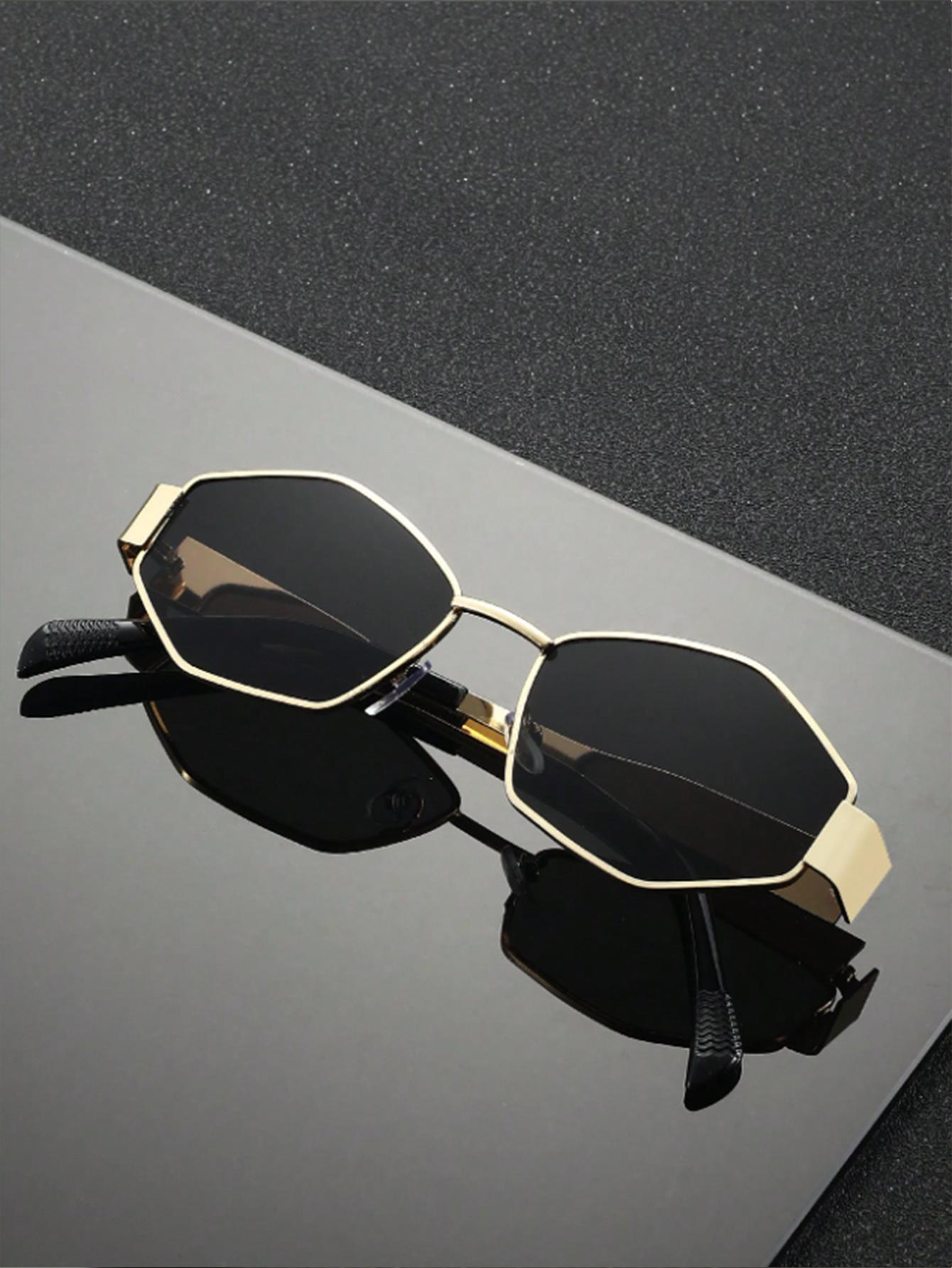 1Pcs Personalized Metal Polygon Sunglasses High-End Trendy Black Gold Frame Uv Protection Hd Lenses Party Gathering
1Pcs Personalized Metal Polygon Sunglasses High-End Trendy Black Gold Frame Uv Protection Hd Lenses Party Gathering