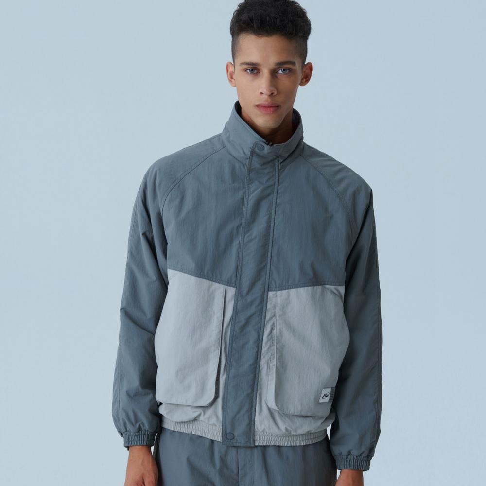 Двусторонняя флисовая куртка Fila Cutised Color Woven Fs2jkf4103x Dgy DARK GREY/095
Двусторонняя флисовая куртка Fila Cutised Color Woven Fs2jkf4103x Dgy DARK GREY/095