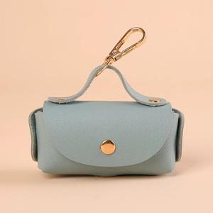 Elegant Leather Dog Poop Bag Carrier Clip Outdoor Walking and Travel Creative Pet Poop Waste Bag Dispenser небо синє кольору
Elegant Leather Dog Poop Bag Carrier Clip Outdoor Walking and Travel Creative Pet Poop Waste Bag Dispenser небо синє кольору