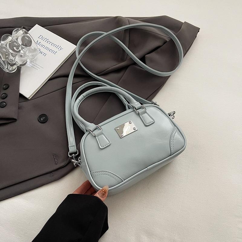 Super fire small bag women s 2025 new trendy spring summer versatile shoulder messenger bag Korean version handbag small square bag синий
Super fire small bag women s 2025 new trendy spring summer versatile shoulder messenger bag Korean version handbag small square bag синий