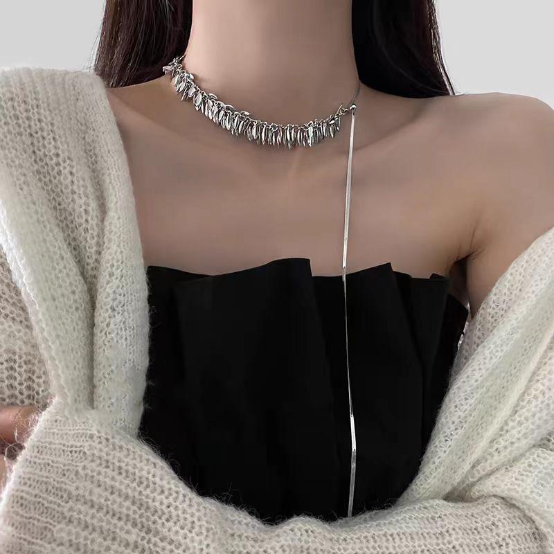 Trends Temperament Silver Color Wheat Tassels Pull Snake Bone Chain Necklace for Women Two Ways To Wear Stainless Steel Jewelry
Trends Temperament Silver Color Wheat Tassels Pull Snake Bone Chain Necklace for Women Two Ways To Wear Stainless Steel Jewelry