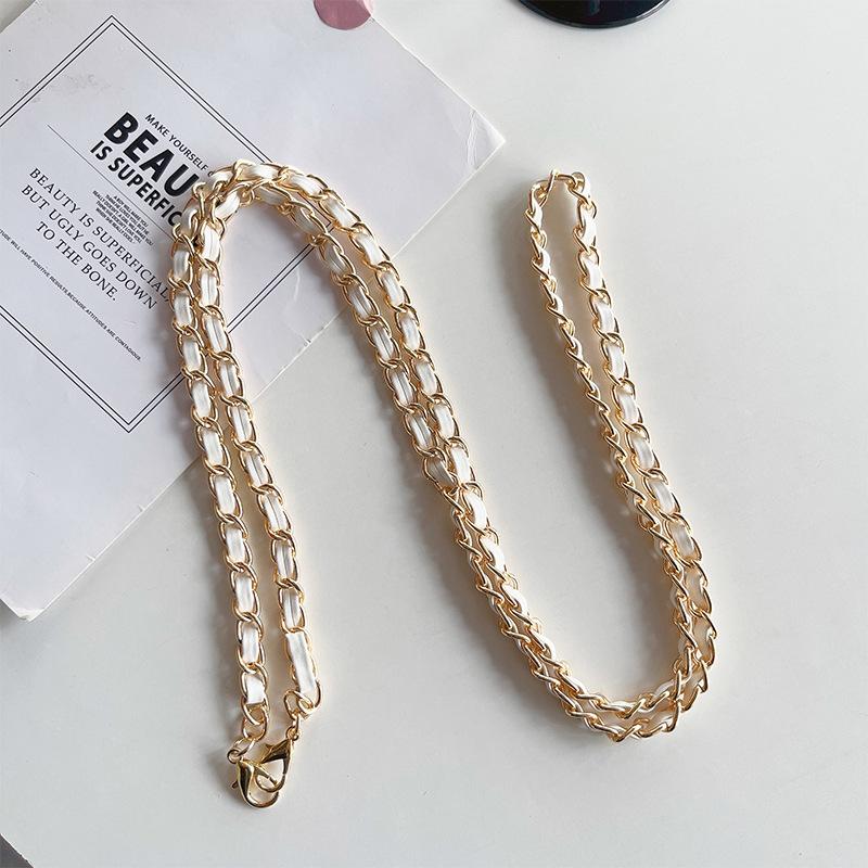 Mobile Phone Case Neck Lanyard Electroplated Metal Leather Rope Mobile Phone Messenger Chain Small Fragrant Style Versatile Mobile Phone Lanyard Tide
Mobile Phone Case Neck Lanyard Electroplated Metal Leather Rope Mobile Phone Messenger Chain Small Fragrant Style Versatile Mobile Phone Lanyard Tide