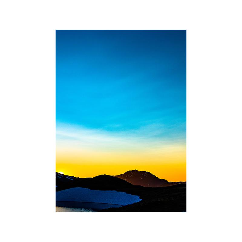 WCIC New Modern Blue Simple Series Sea Wave Sky Grass Decorative Painting Art Cloth Home Background Wall Decoration Vising Painting 15cm*21cm
WCIC New Modern Blue Simple Series Sea Wave Sky Grass Decorative Painting Art Cloth Home Background Wall Decoration Vising Painting 15cm*21cm