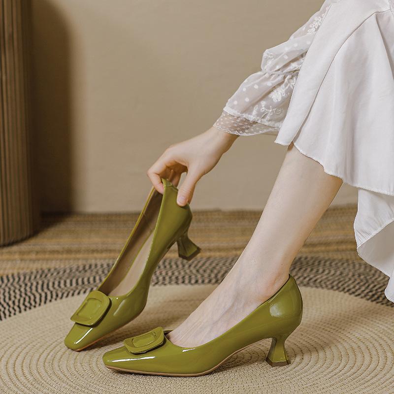 High-heeled single shoes women s 2025 new women s shoes spring and autumn evening evening gentle shoes red wedding shoes French high heels stiletto 40
High-heeled single shoes women s 2025 new women s shoes spring and autumn evening evening gentle shoes red wedding shoes French high heels stiletto 40