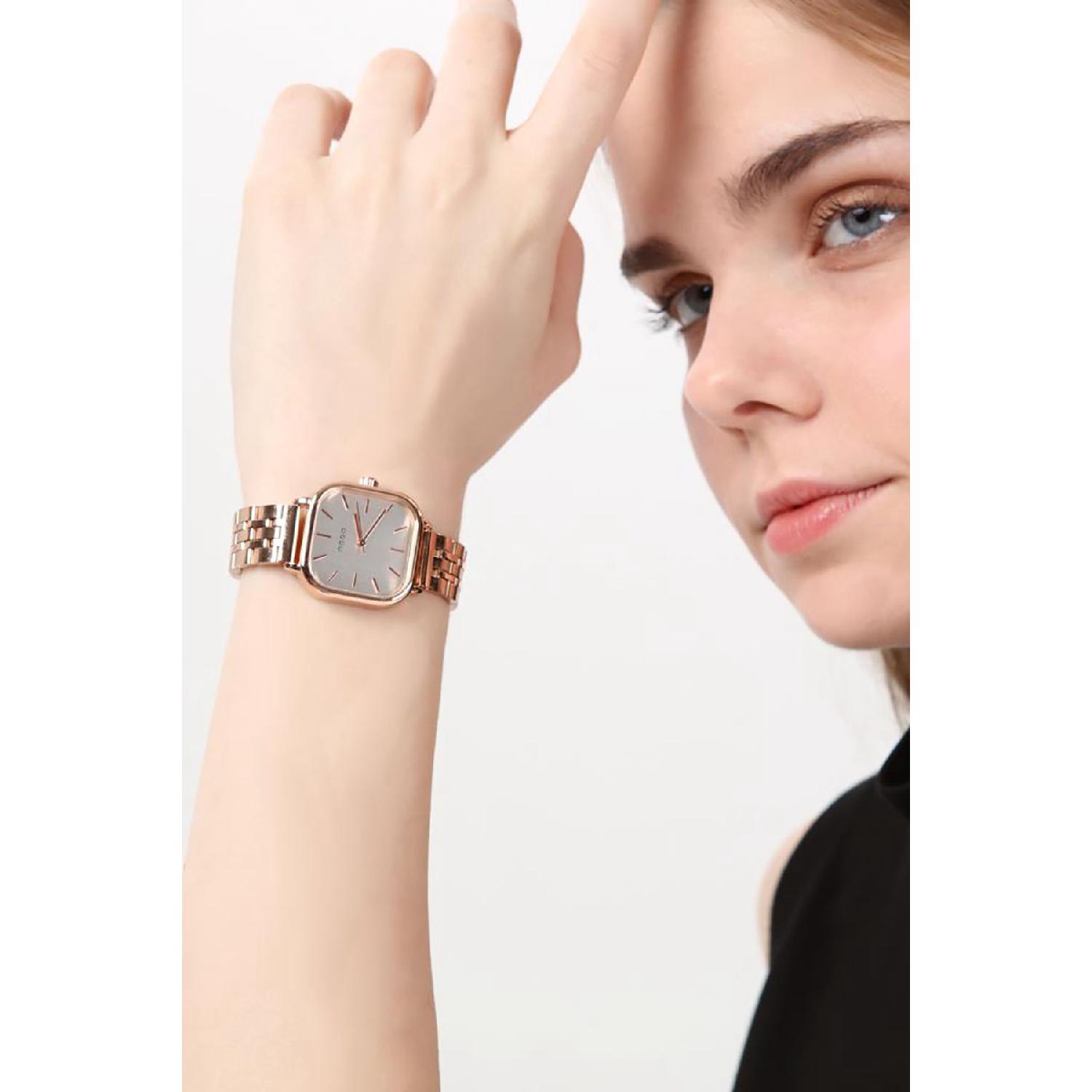 Женские наручные часы Turgon с серебряным циферблатом и розовым ремешком 
Женские наручные часы Turgon с серебряным циферблатом и розовым ремешком