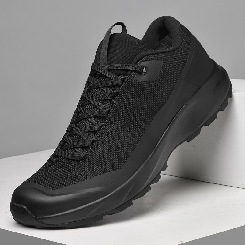 Running shoes waterproof shock absorption comfortable lightweight men s low-top outdoor sports jogging breathable men s shoes 45 чорний
Running shoes waterproof shock absorption comfortable lightweight men s low-top outdoor sports jogging breathable men s shoes 45 чорний