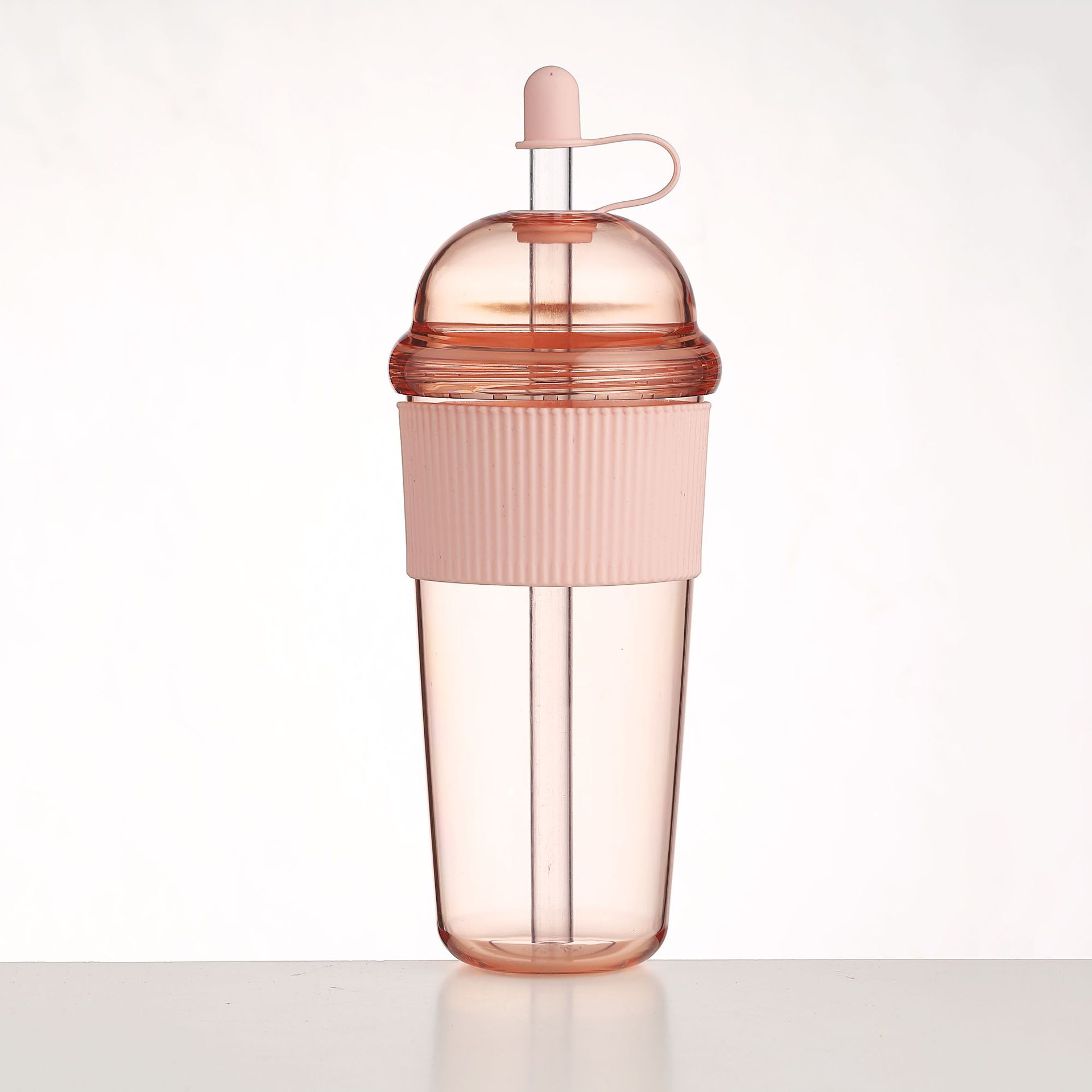 630ML Straw Cup with Lid and Straw Portable Large Capacity Coffee Milk Tea Cup Ins Style Water Cup for Office Workers Juice Mug червоний
630ML Straw Cup with Lid and Straw Portable Large Capacity Coffee Milk Tea Cup Ins Style Water Cup for Office Workers Juice Mug червоний