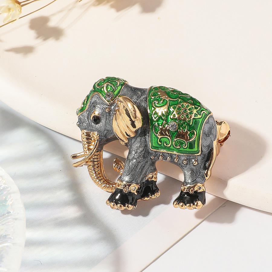 Ретро-брошь в виде слона с бриллиантовой эмалью - маленькая булавка для женщин - аксессуар для пальто и свитера зелёный
Ретро-брошь в виде слона с бриллиантовой эмалью - маленькая булавка для женщин - аксессуар для пальто и свитера зелёный