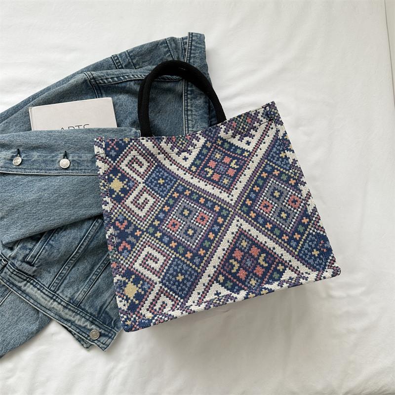 Chic Simple Canvas Tote Bag For Women 2023 Summer Street Style Handbag синій
Chic Simple Canvas Tote Bag For Women 2023 Summer Street Style Handbag синій