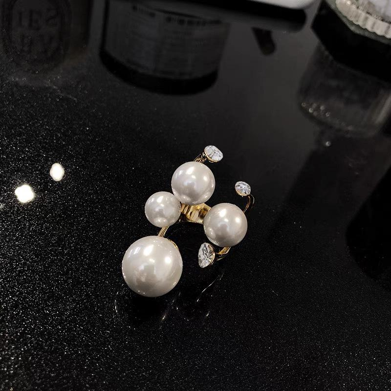 2025 New Pearl Knuckle Open Rings for Women Multi Imitation Pearl Beads Crystal Engagement Rings Fingers Zircon bague femme
2025 New Pearl Knuckle Open Rings for Women Multi Imitation Pearl Beads Crystal Engagement Rings Fingers Zircon bague femme