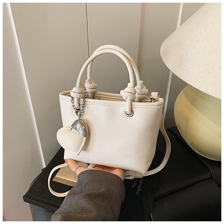 Popular small bag women s high-end sense large-capacity portable vegetable basket bucket bag women s fashion shoulder messenger bag білий
Popular small bag women s high-end sense large-capacity portable vegetable basket bucket bag women s fashion shoulder messenger bag білий