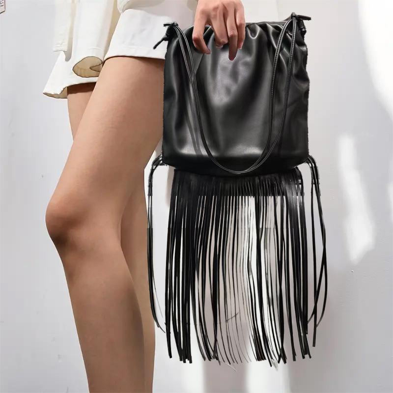 Ladies Fashionable and Elegant Tassel Handbag, Evening Party Temperament, Socialite Trend Shoulder Bag чорний
Ladies Fashionable and Elegant Tassel Handbag, Evening Party Temperament, Socialite Trend Shoulder Bag чорний