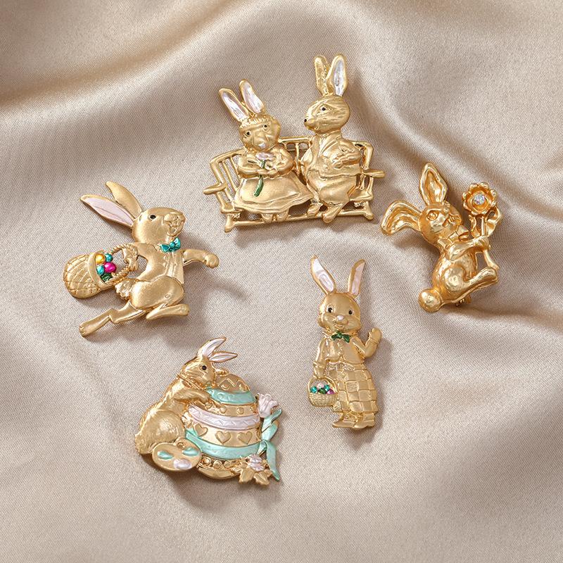 Vintage Women Girls Baroque Cute Rabbit Metal Brooches Pins Lady Fashion Retro Trendy Design Animal Gold Color Badges Corsage
Vintage Women Girls Baroque Cute Rabbit Metal Brooches Pins Lady Fashion Retro Trendy Design Animal Gold Color Badges Corsage
