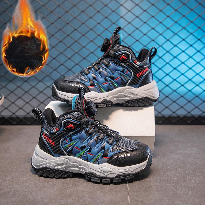 Winter velvet cotton shoes boys cool platform hiking shoes youth fashion outdoor sports shoes rotating button shoes 32 yards inner length about 19.6CM
Winter velvet cotton shoes boys cool platform hiking shoes youth fashion outdoor sports shoes rotating button shoes 32 yards inner length about 19.6CM