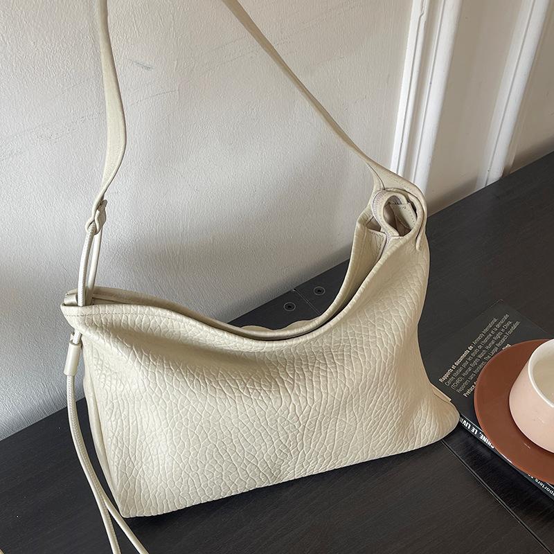 Высококлассная сумка под мышкой с пузырчатым принтом из коровьей кожи, женская сумка, одноплечная сумка кроссбоди One Size белый
Высококлассная сумка под мышкой с пузырчатым принтом из коровьей кожи, женская сумка, одноплечная сумка кроссбоди One Size белый