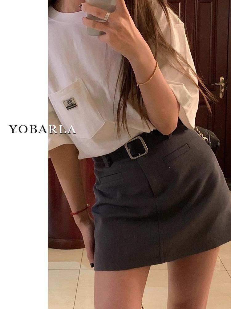 Plus Size Dark Gray High-Waisted A-Line Miniskirt for Women - Slimming and Hip-Hugging M
Plus Size Dark Gray High-Waisted A-Line Miniskirt for Women - Slimming and Hip-Hugging M