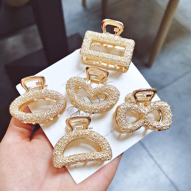 Korean Fashion Woman Elegant Hair Claw Barrettes Girl Metal Geometric Hollow Out Headwear Hair Accessories Crab Hair Clips
Korean Fashion Woman Elegant Hair Claw Barrettes Girl Metal Geometric Hollow Out Headwear Hair Accessories Crab Hair Clips