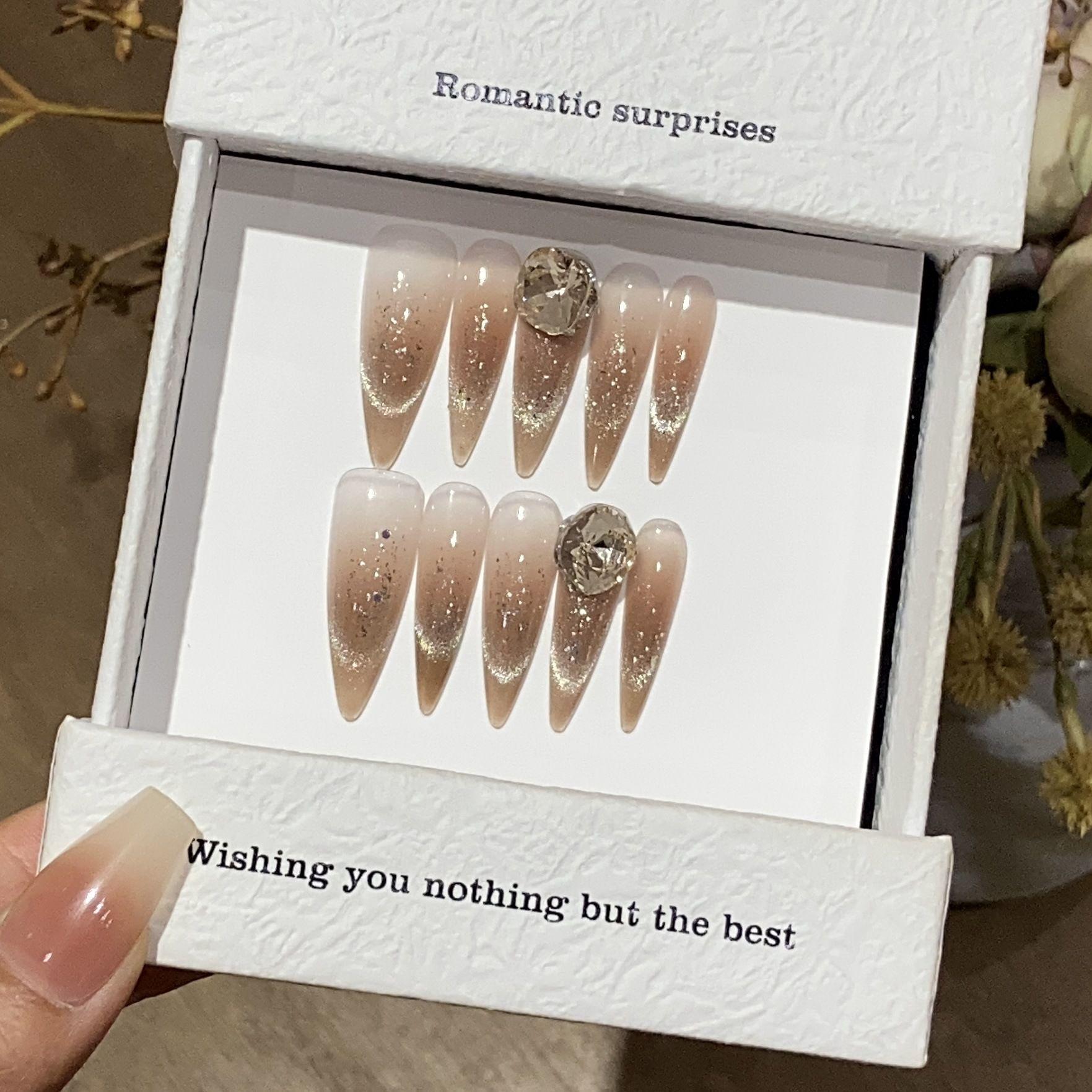 Чисто ручная работа Майлард Улыбка Кошачий глаз Градиентная наклейка Алмазные пайетки Латте Съемная L
Чисто ручная работа Майлард Улыбка Кошачий глаз Градиентная наклейка Алмазные пайетки Латте Съемная L