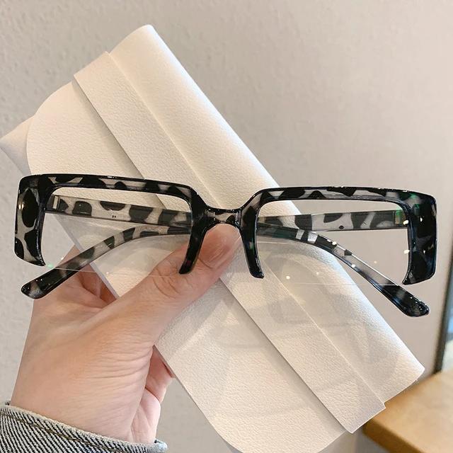 Unisex New Personalized Rectangle Sunglasses New Trend Men Women Semi-frame Eyewear Ladies Designer UV400 Shades Sun Glasses as picture
Unisex New Personalized Rectangle Sunglasses New Trend Men Women Semi-frame Eyewear Ladies Designer UV400 Shades Sun Glasses as picture
