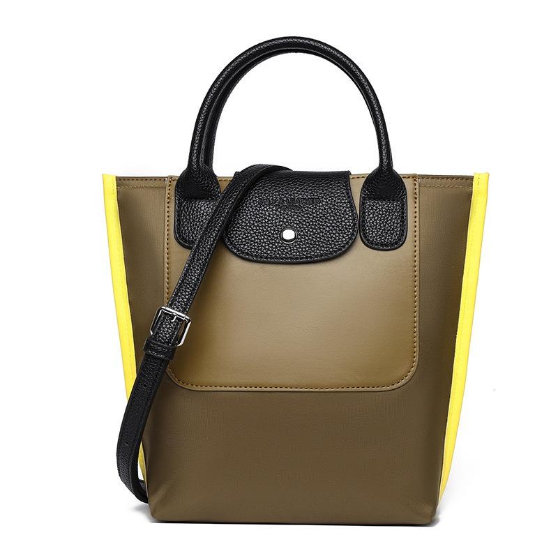 Nylon color matching tote bag large-capacity shoulder bag high-end texture fashion handbag versatile women s bag Longxiang bag 21*21*9cm темно-коричневого
Nylon color matching tote bag large-capacity shoulder bag high-end texture fashion handbag versatile women s bag Longxiang bag 21*21*9cm темно-коричневого