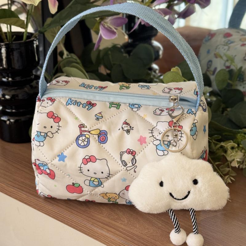 Мила водонепроникна косметичка великої місткості з бавовняною ручкою Single Bag Without Pendant
Мила водонепроникна косметичка великої місткості з бавовняною ручкою Single Bag Without Pendant