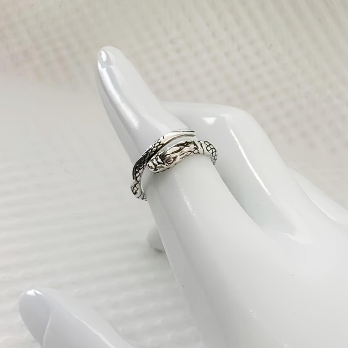 Stylish Hip Hop Snake Print Ring for Men and Women античный серебряного
Stylish Hip Hop Snake Print Ring for Men and Women античный серебряного