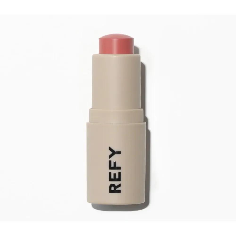 REFY Lip Blusher Matte Lipstick Bloom and choose 1 of 5 other colors Bloom
REFY Lip Blusher Matte Lipstick Bloom and choose 1 of 5 other colors Bloom