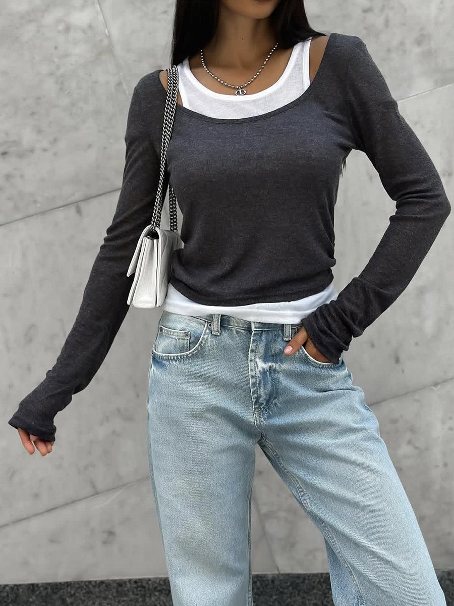 Women s Long Sleeve Top with Cut Out Neckline in Dark Gray S/M темно-серого
Women s Long Sleeve Top with Cut Out Neckline in Dark Gray S/M темно-серого