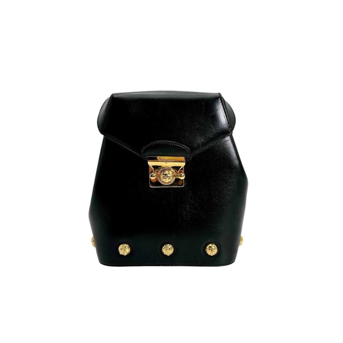 Salvatore Ferragamo GoldHardware Backpack · Daypack leather black DQ-21 5207 Used
Salvatore Ferragamo GoldHardware Backpack · Daypack leather black DQ-21 5207 Used