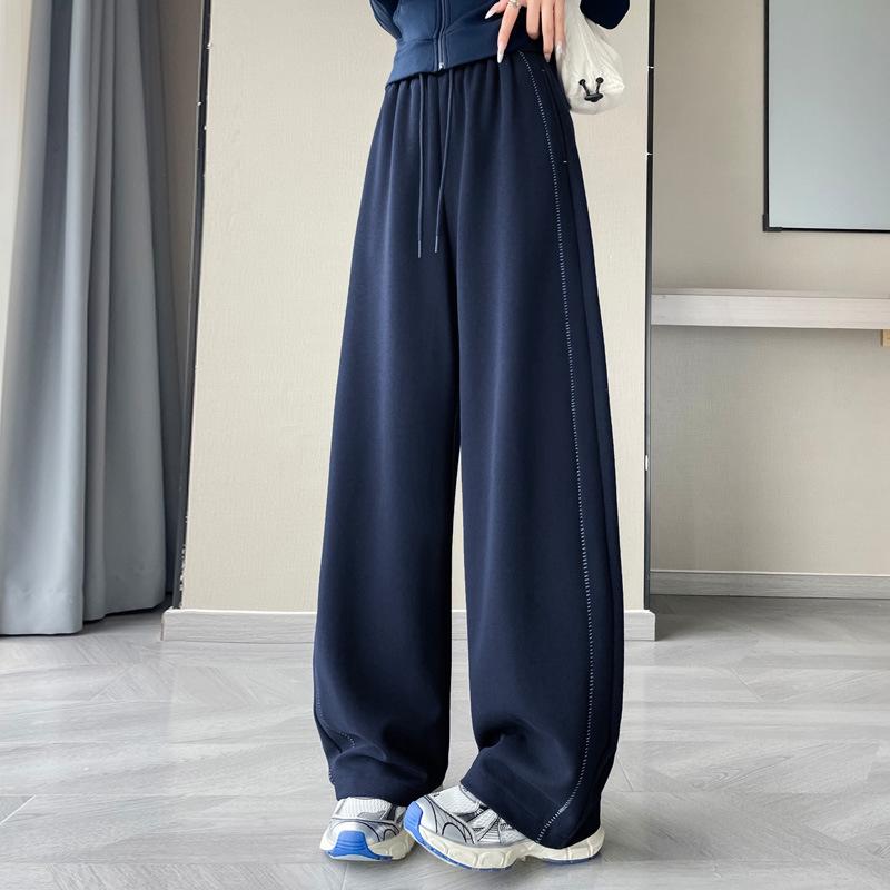 Женские осенние 2025 темно-синие брюки с высокой посадкой, длиной в пол и широкими штанинами: Драпировка для похудения, Повседневный крой (Модель 23276) Double Extra Large темно-синий
Женские осенние 2025 темно-синие брюки с высокой посадкой, длиной в пол и широкими штанинами: Драпировка для похудения, Повседневный крой (Модель 23276) Double Extra Large темно-синий