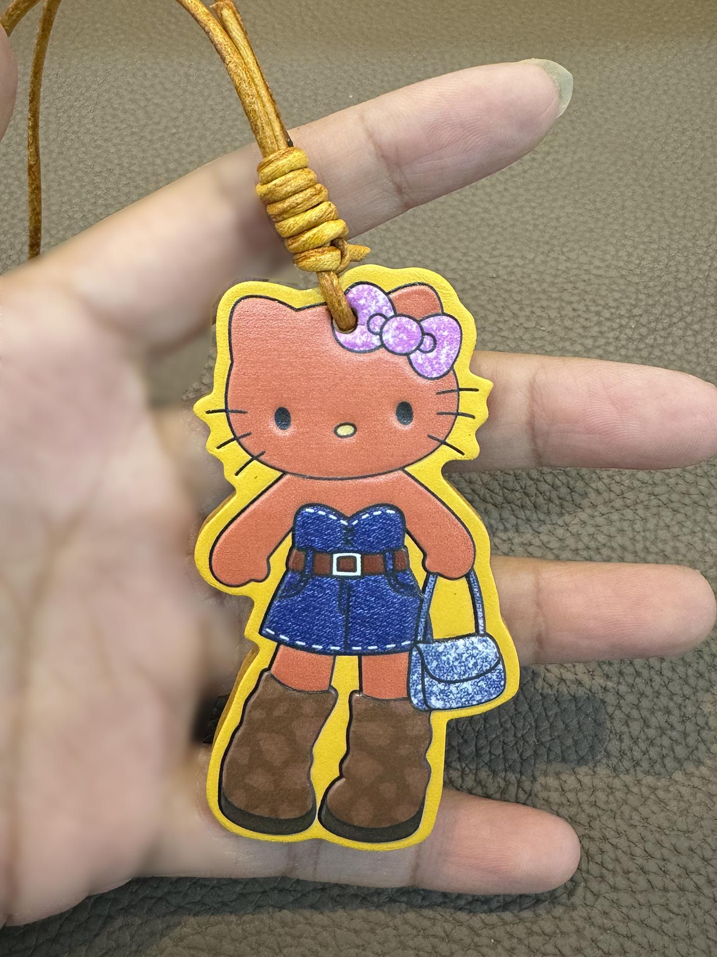 Handmade Head Layer KITTY Cartoon Cat Series Car Pendant Katie Leather Brand Genuine Bag
Handmade Head Layer KITTY Cartoon Cat Series Car Pendant Katie Leather Brand Genuine Bag