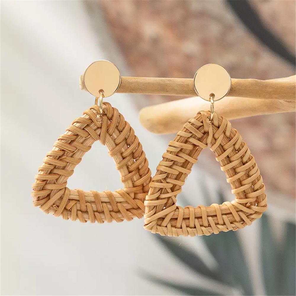 European And American Bohemian Holiday Style Rattan Geometric Earrings Niche Design Sense Of Women Jewelry Accessories
European And American Bohemian Holiday Style Rattan Geometric Earrings Niche Design Sense Of Women Jewelry Accessories