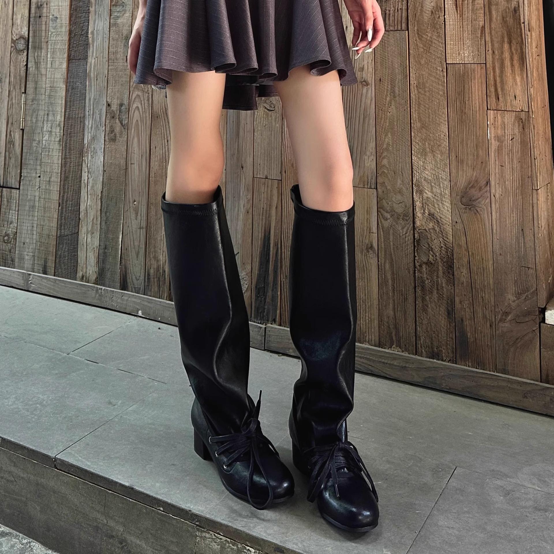 Retro strap niche design pants boots thick heel thick-soled boots women s knee pointed high knight boots 40 чёрный
Retro strap niche design pants boots thick heel thick-soled boots women s knee pointed high knight boots 40 чёрный