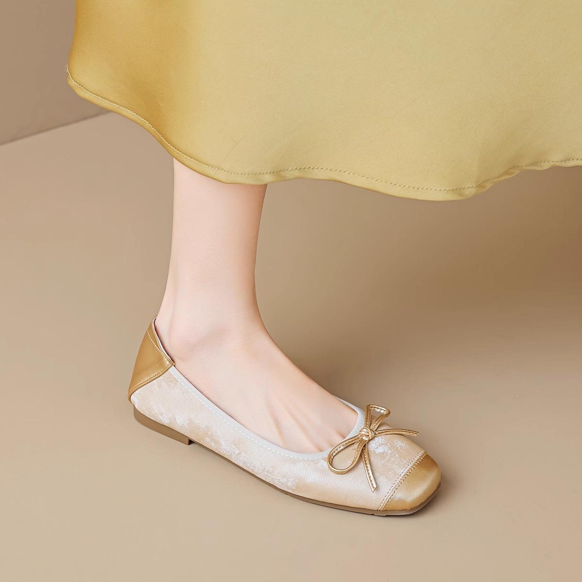 Single shoes women s summer new flat-bottomed versatile bow grandma shoes soft-soled light-mouth silver Mary Jane shoes 43 зелений
Single shoes women s summer new flat-bottomed versatile bow grandma shoes soft-soled light-mouth silver Mary Jane shoes 43 зелений
