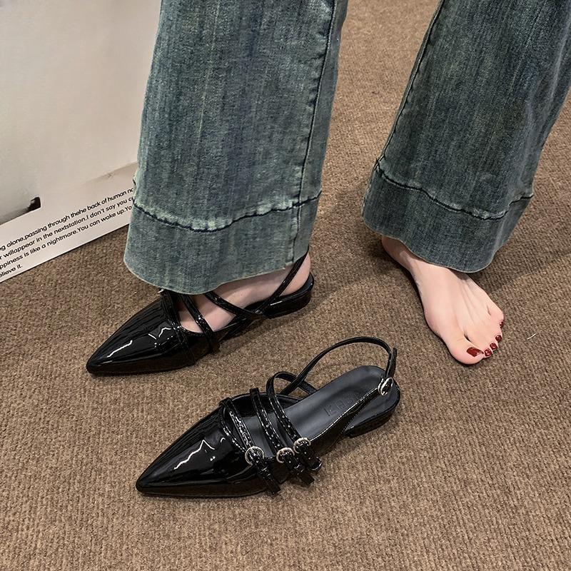 Fashion 2025 Summer New Korean Version Commuter Style Rear Air Cooling Slippers French Black Temperament Baotou Sandals 40 чёрный
Fashion 2025 Summer New Korean Version Commuter Style Rear Air Cooling Slippers French Black Temperament Baotou Sandals 40 чёрный