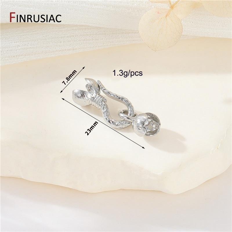 14K Gold Plated Brass Flower Design Hook Clasps For DIY Jewelry Making Findings Necklace Bracelet Connector Making Accessories 2 pieces
14K Gold Plated Brass Flower Design Hook Clasps For DIY Jewelry Making Findings Necklace Bracelet Connector Making Accessories 2 pieces