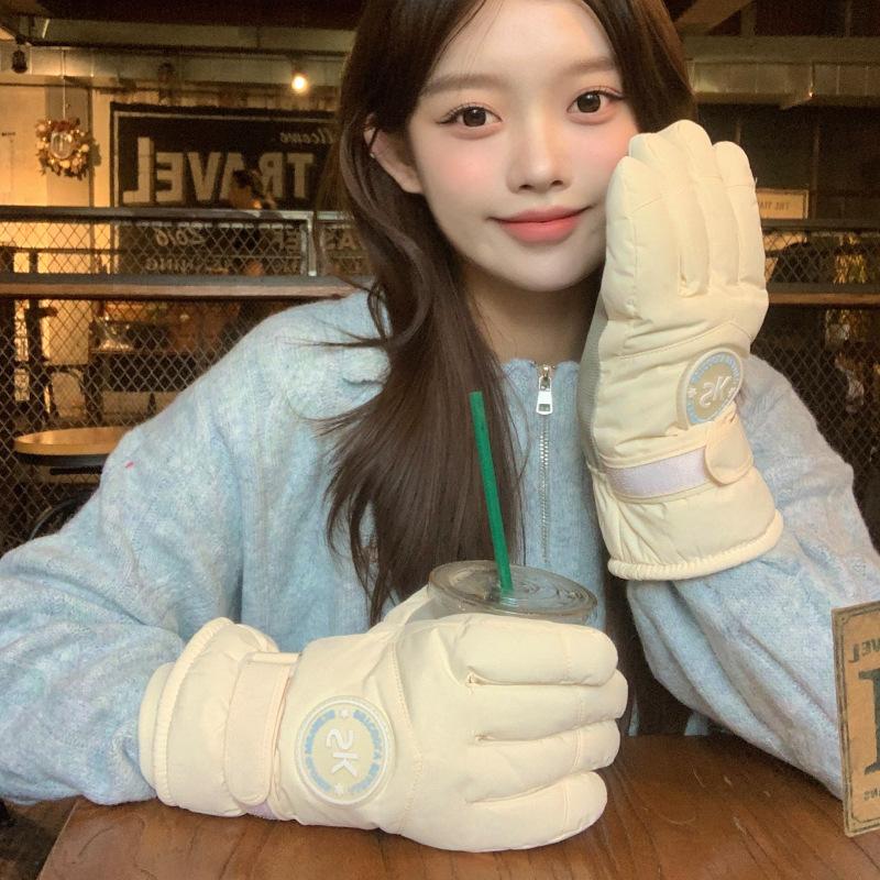 Женские лыжные перчатки зимние пальцевые для катания на электровелосипеде утепленные average size
Женские лыжные перчатки зимние пальцевые для катания на электровелосипеде утепленные average size