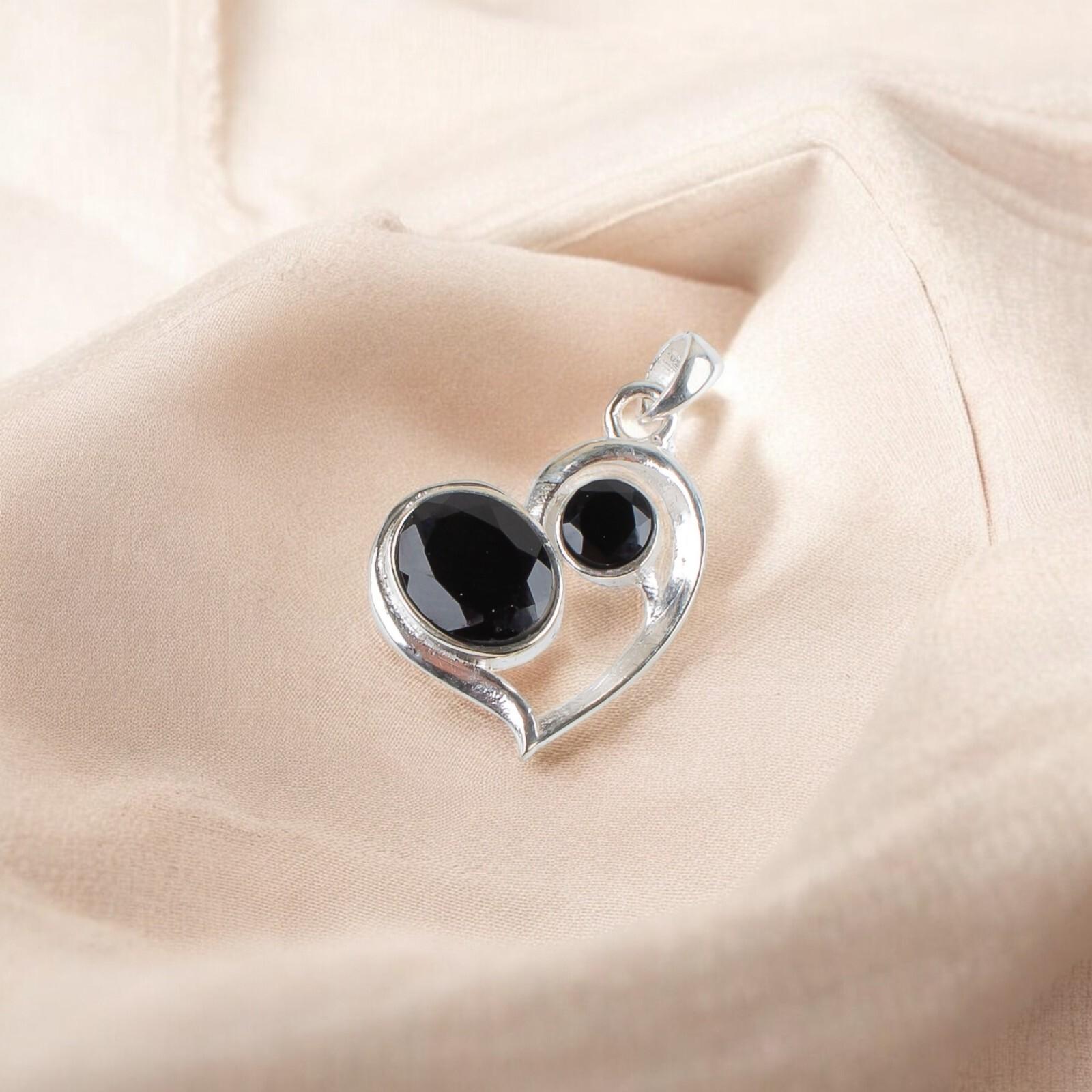 Dainty Black Onyx Gemstone 925 Sterling Silver Jewelry Necklace Pendant For Her CP-3-15
Dainty Black Onyx Gemstone 925 Sterling Silver Jewelry Necklace Pendant For Her CP-3-15