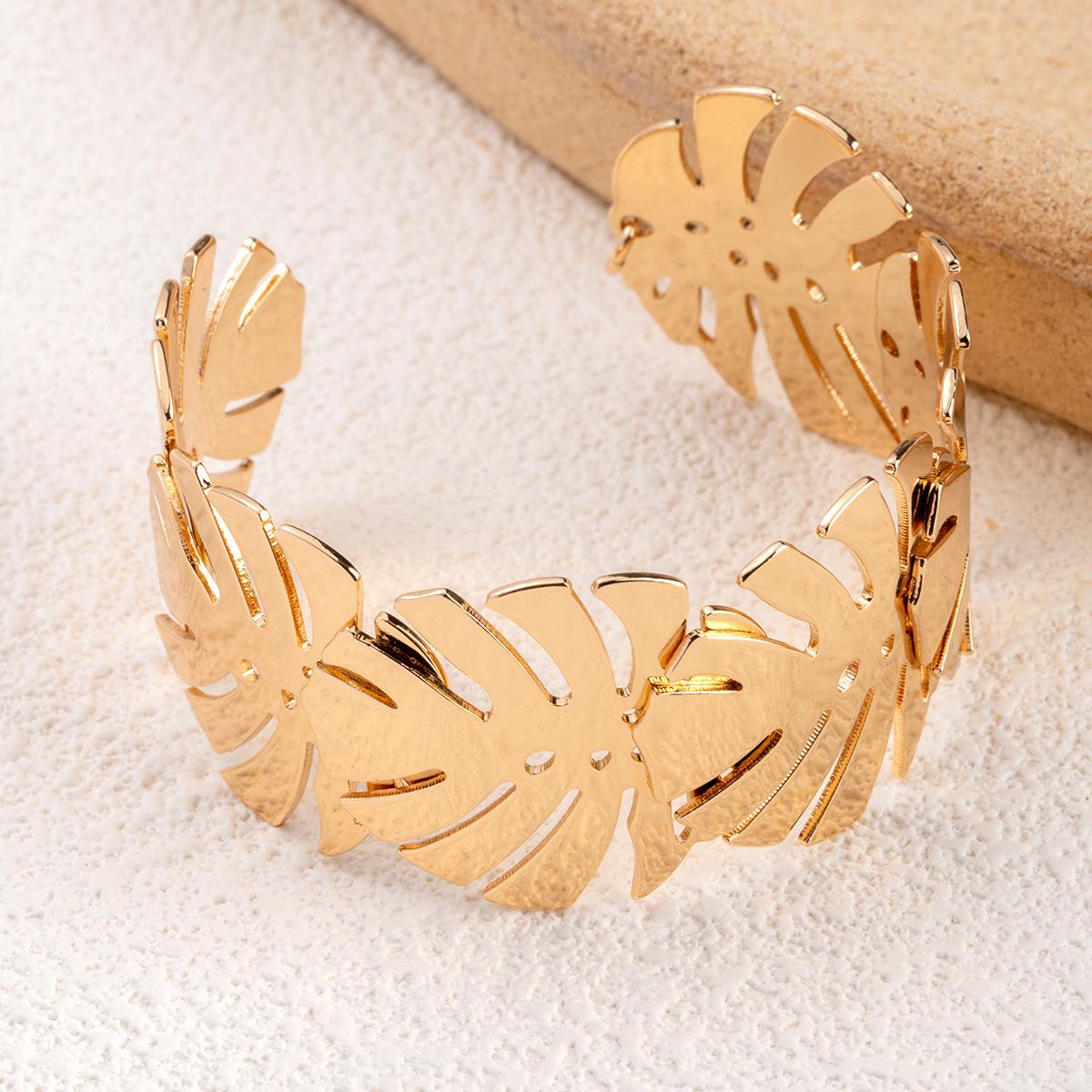 Stylish And Simple Flower Bracelet Light Luxury Personalized Niche Design High-End Hand Jewelry Women S Light Luxury Style золотий
Stylish And Simple Flower Bracelet Light Luxury Personalized Niche Design High-End Hand Jewelry Women S Light Luxury Style золотий