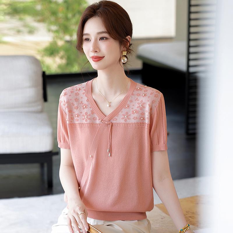 Mom s Summer Chinese-Style Ice Silk Blouse: Stylish Short-Sleeve T-shirt for Middle-Aged and Elderly Women s Day, Thin Loose Top L (80-100 jin)
Mom s Summer Chinese-Style Ice Silk Blouse: Stylish Short-Sleeve T-shirt for Middle-Aged and Elderly Women s Day, Thin Loose Top L (80-100 jin)