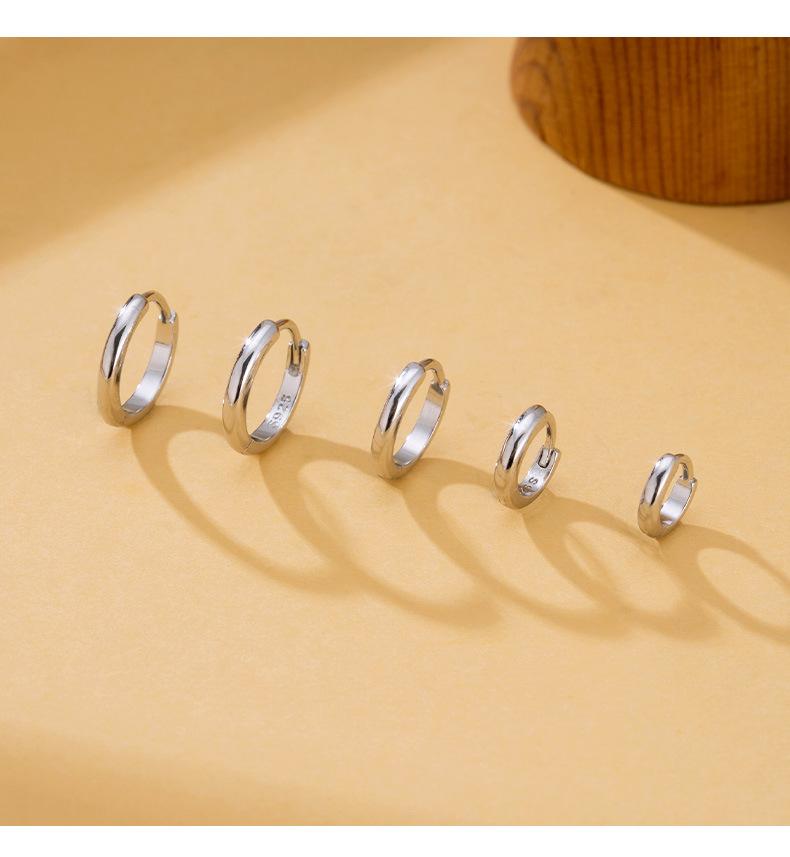 925 Sterling Silver Gold Tiny Hoop Earrings , Minimalist Small Huggie Earrings for Women Men, Dainty Stackable Circle Ear Hoops 5mm серебряный
925 Sterling Silver Gold Tiny Hoop Earrings , Minimalist Small Huggie Earrings for Women Men, Dainty Stackable Circle Ear Hoops 5mm серебряный