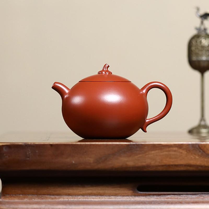 150ml Chinese Handmade Yixing Purple Clay Teapot Beauty Tea Infuser Tea Pot Raw Ore Zhu Mud Kettle Household Zisha Tea Set
150ml Chinese Handmade Yixing Purple Clay Teapot Beauty Tea Infuser Tea Pot Raw Ore Zhu Mud Kettle Household Zisha Tea Set