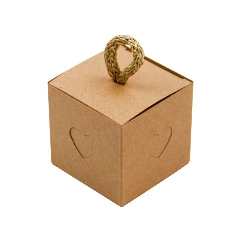 Heart-Shaped Hollow Kraft Paper Box, Heart-To-Heart, Happy Candy Box, Wedding Gift Box, Holiday Gift Packaging Box.
Heart-Shaped Hollow Kraft Paper Box, Heart-To-Heart, Happy Candy Box, Wedding Gift Box, Holiday Gift Packaging Box.