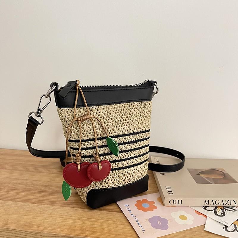 Internet Celebrity Lafite Woven Bag Female High-end Commuting Mobile Phone Temperament Casual Travel Straw Beach
Internet Celebrity Lafite Woven Bag Female High-end Commuting Mobile Phone Temperament Casual Travel Straw Beach