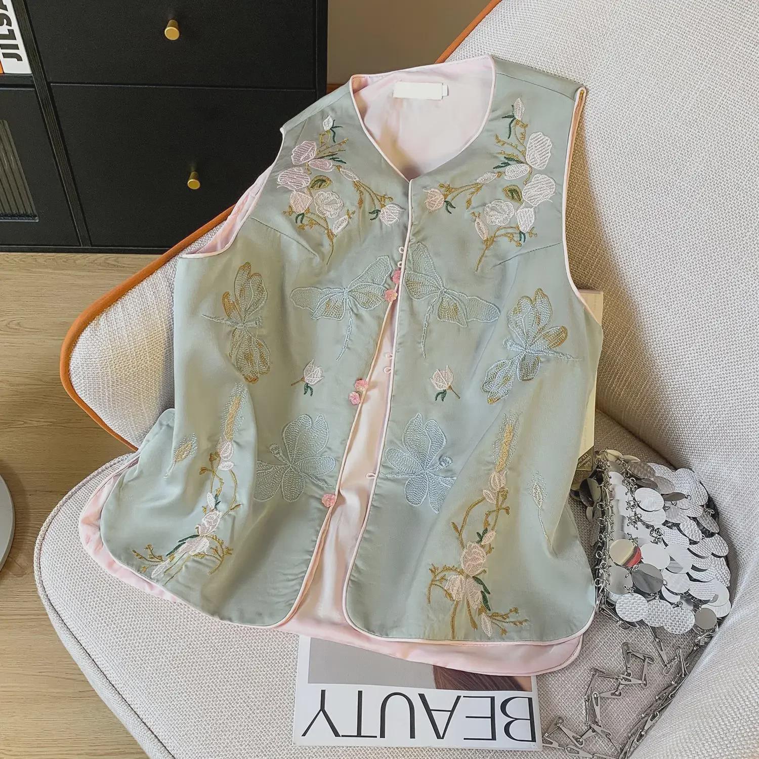 New Chinese Style Embroidered Sleeveless Women s Vest - Spring/Summer Round Neck Top M
New Chinese Style Embroidered Sleeveless Women s Vest - Spring/Summer Round Neck Top M