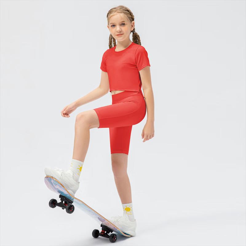Girls Athletic Short Sleeve & Shorts Two-Piece Set 120
Girls Athletic Short Sleeve & Shorts Two-Piece Set 120