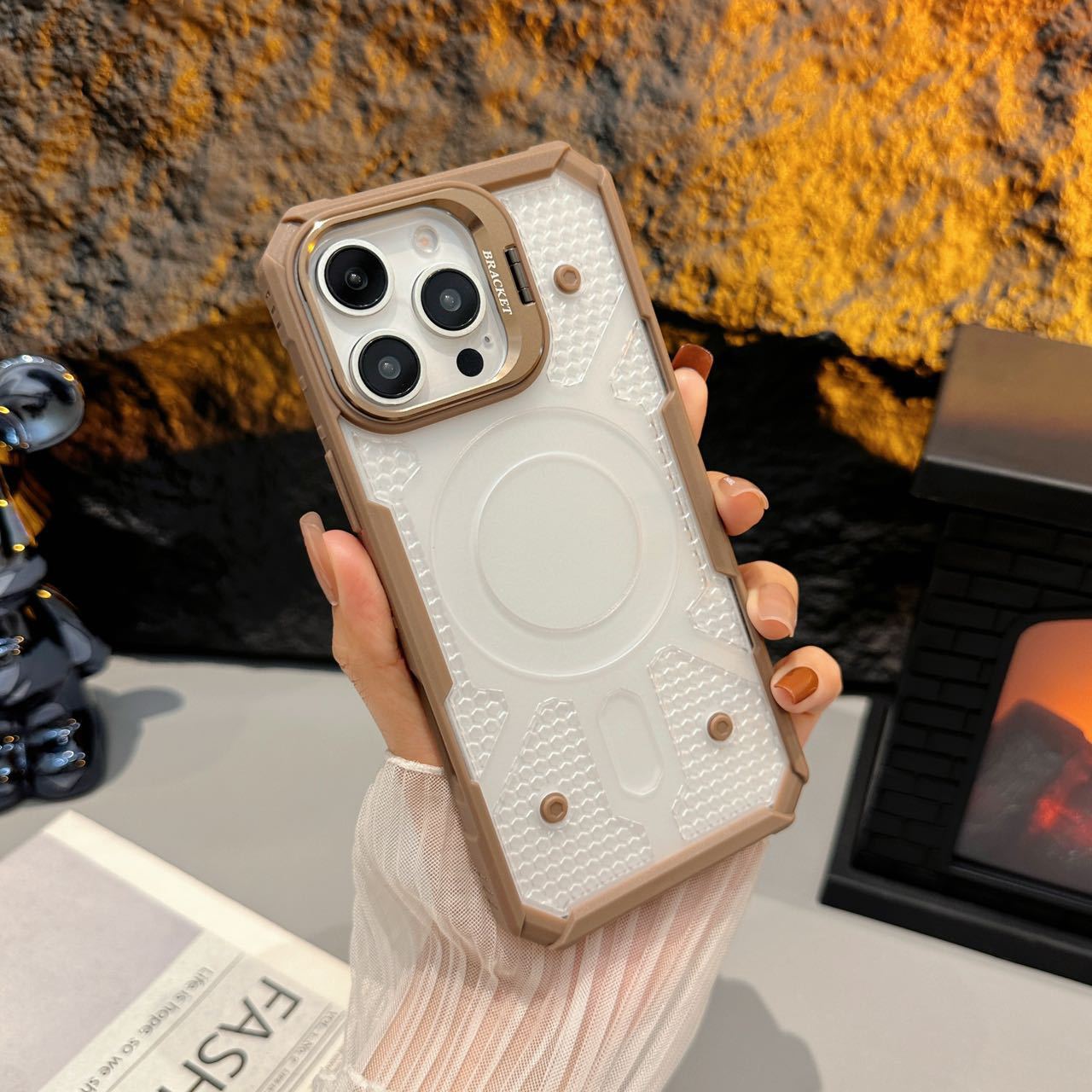 Suitable for Ip16pro Diamond Magnetic Phone Case, Apple 15/14 Metal Stand Full Anti-drop Protective Case Apple 16E
Suitable for Ip16pro Diamond Magnetic Phone Case, Apple 15/14 Metal Stand Full Anti-drop Protective Case Apple 16E