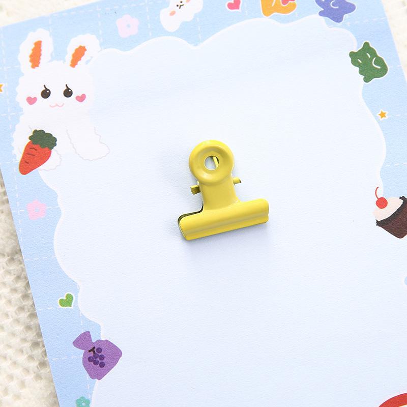 Металлический зажим Yimu Candy Color Mini Swallowtail для файлов и билетов лимонно-желтый
Металлический зажим Yimu Candy Color Mini Swallowtail для файлов и билетов лимонно-желтый