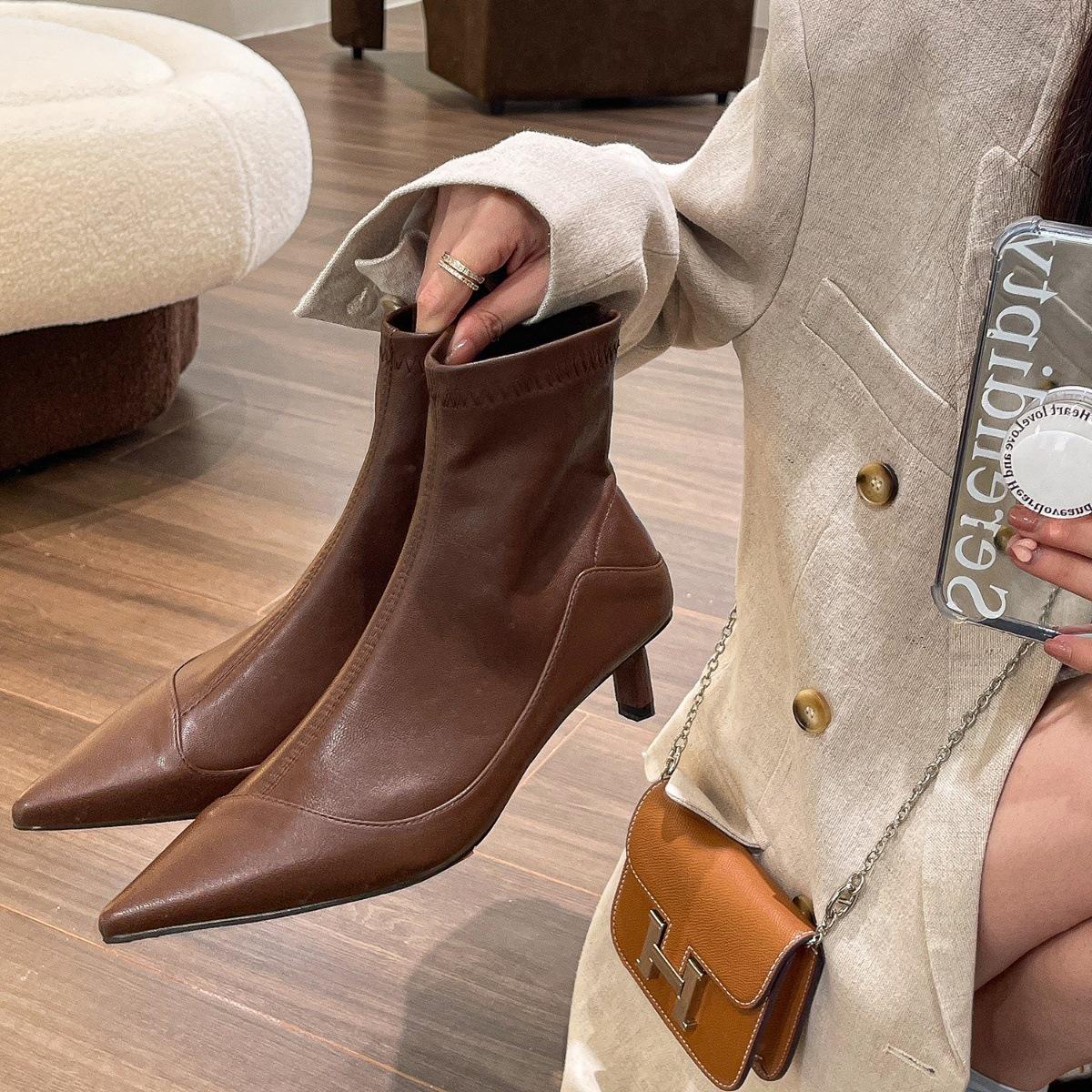 2024 весна и осень новые ретро сращивание остроносые короткие сапоги женские осенние новые мягкие кожаные сапоги-котята и эластичные тонкие сапоги 35 коричневый
2024 весна и осень новые ретро сращивание остроносые короткие сапоги женские осенние новые мягкие кожаные сапоги-котята и эластичные тонкие сапоги 35 коричневый